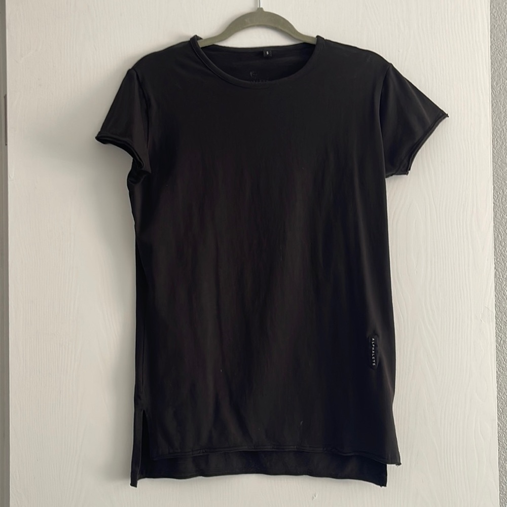 Alphalete long line tee